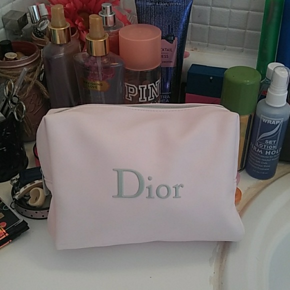 Dior Handbags - Dior make-up bag Dior Handbags - Dior make-up bag